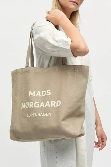 Dametasker og solbriller