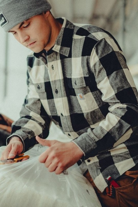 Carhartt M Flannnel Long Slleve Plaid Shirt