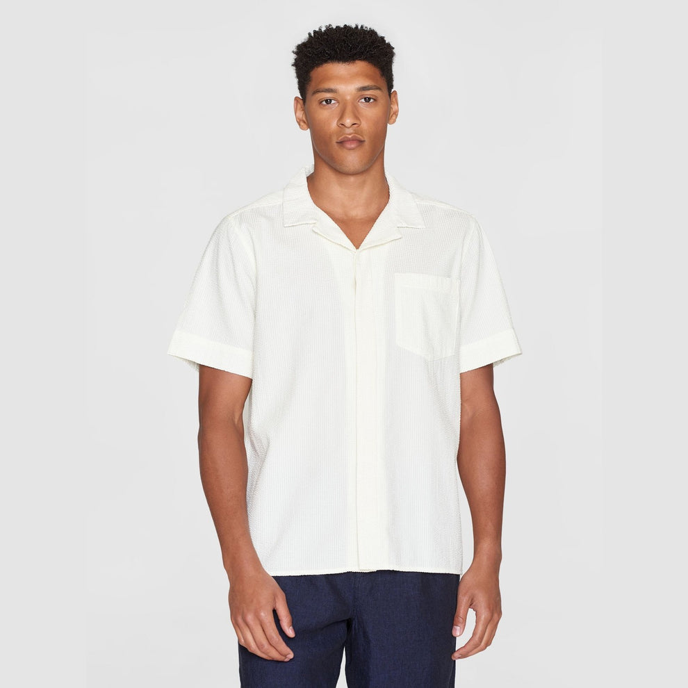 Knowledge Cotton Apparel M Box Short Sleeve Seersucker Shirt Egret