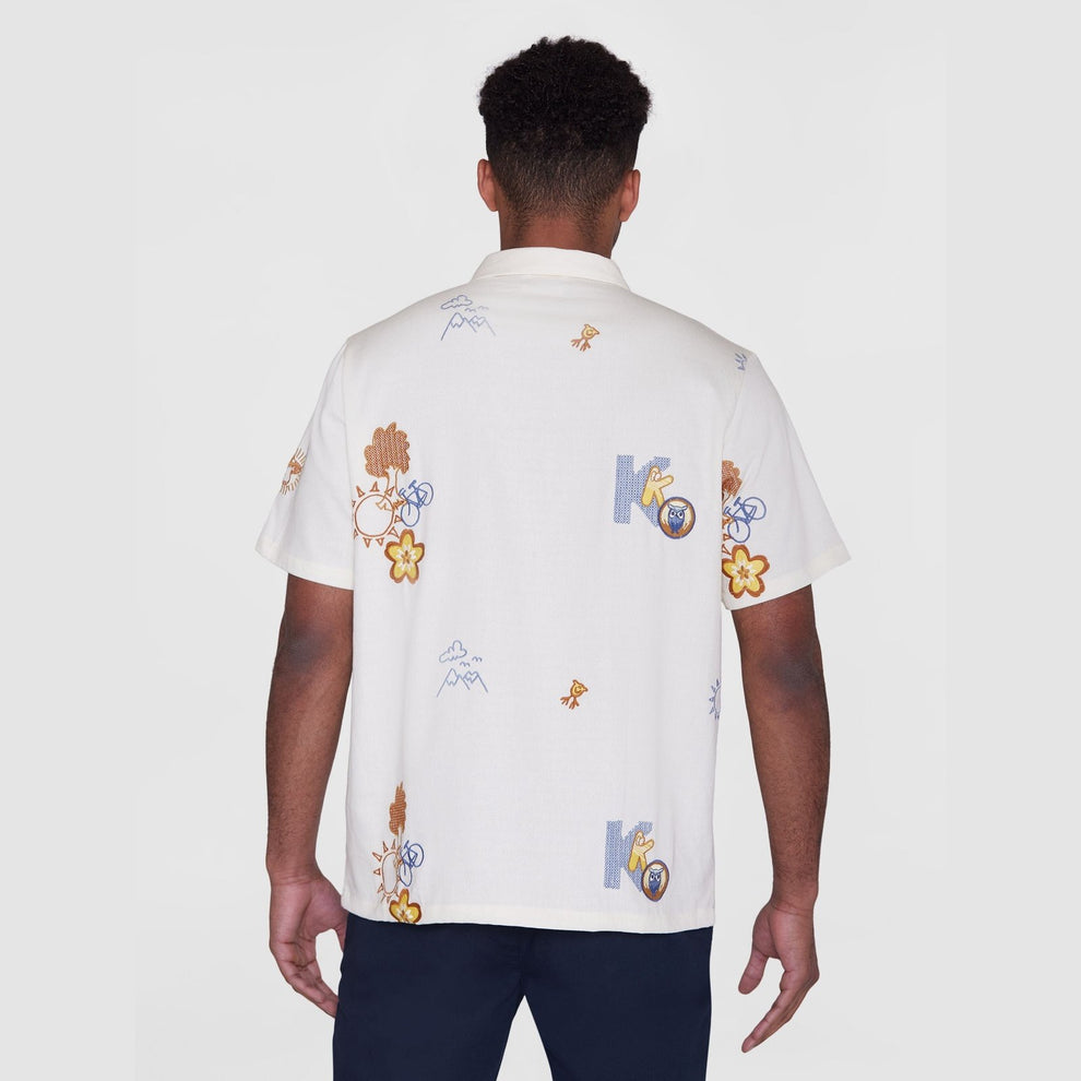 Knowledge Cotton Apparel M Box Fit Short Sleeve Shirt w Embroidery Egret