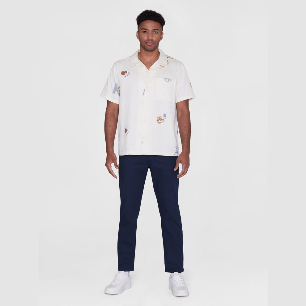Knowledge Cotton Apparel M Box Fit Short Sleeve Shirt w Embroidery Egret