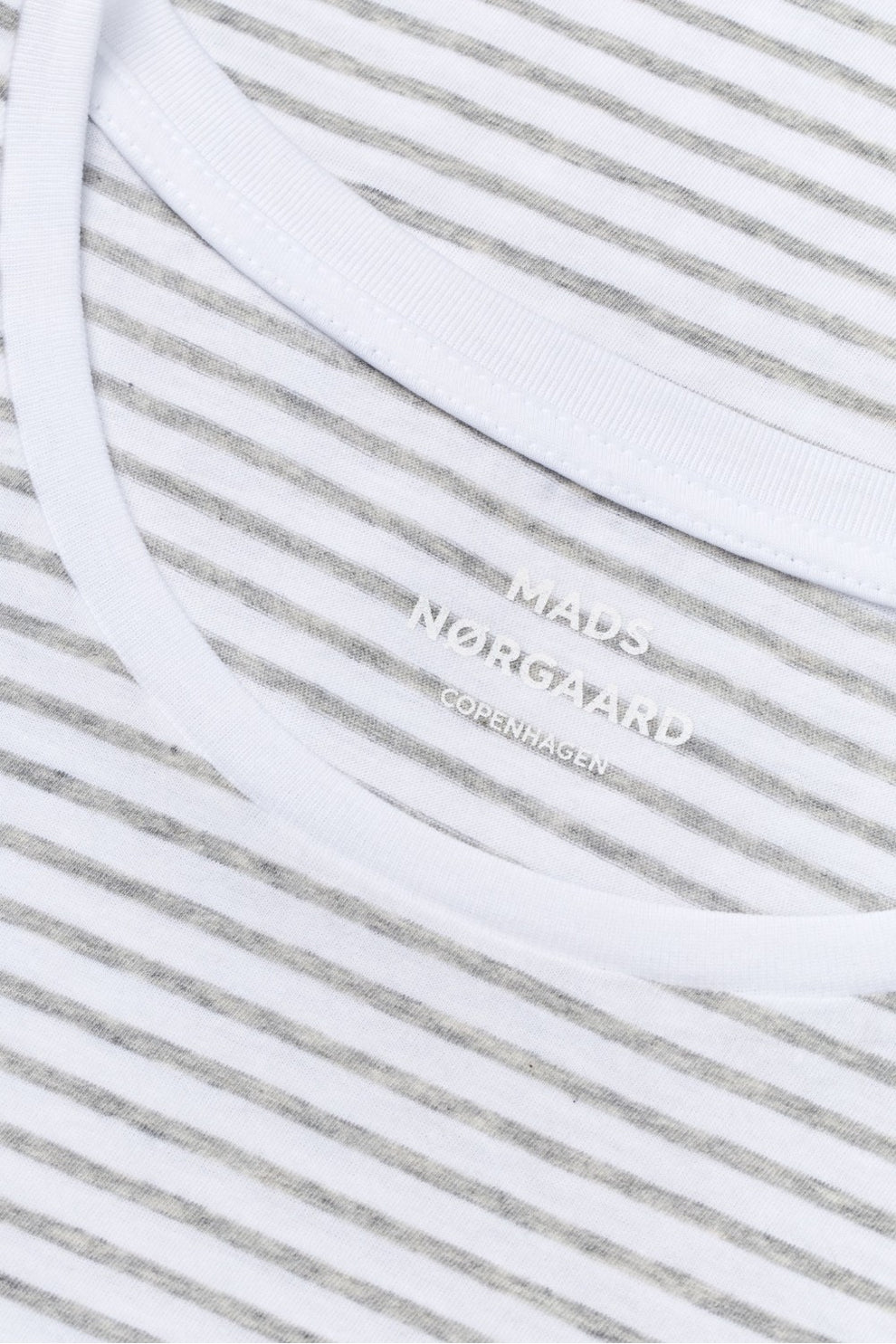 Mads Nørgaard W Fine Jersey Stripe Teasy Tee Brillant White Light Grey
