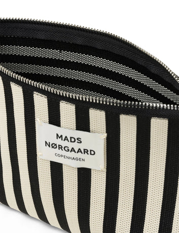 Mads Nørgaard Knit Stripe Hof Make Up Bag Knit Stripe Black White