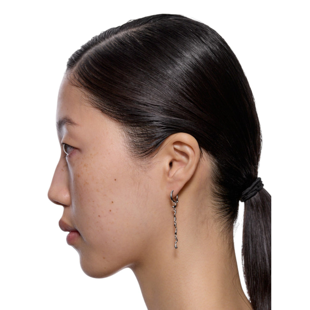 Maria Black Ramen Dai Huggie Silver