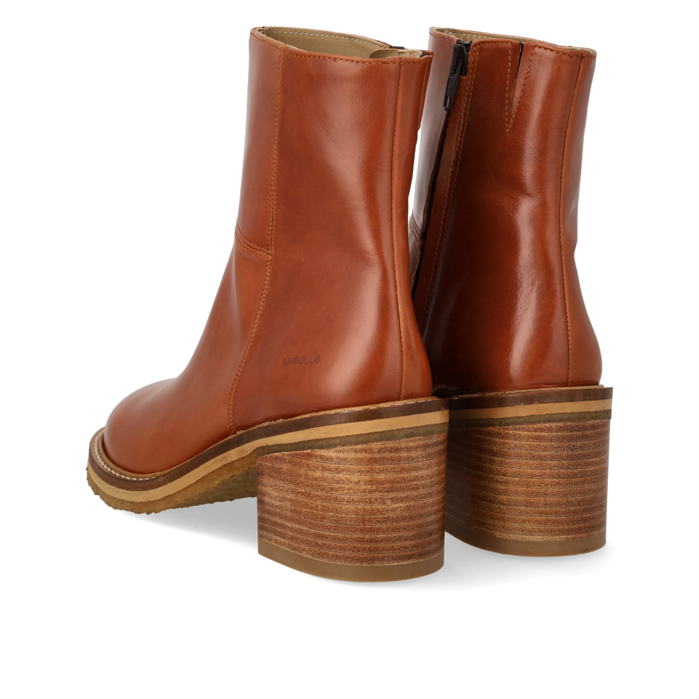 Angulus W Block Heel Boot With Zipper Cognac Brown