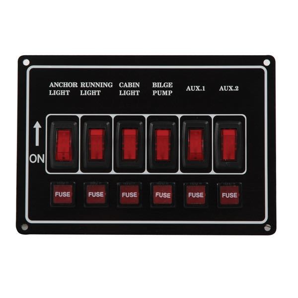 El-panel med 6 kontakter til 12V, vandret
