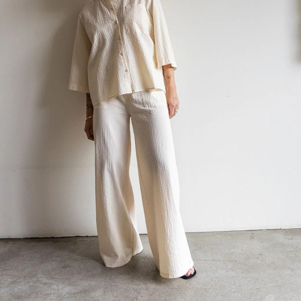 AJ117 W Salome Pants Chalk