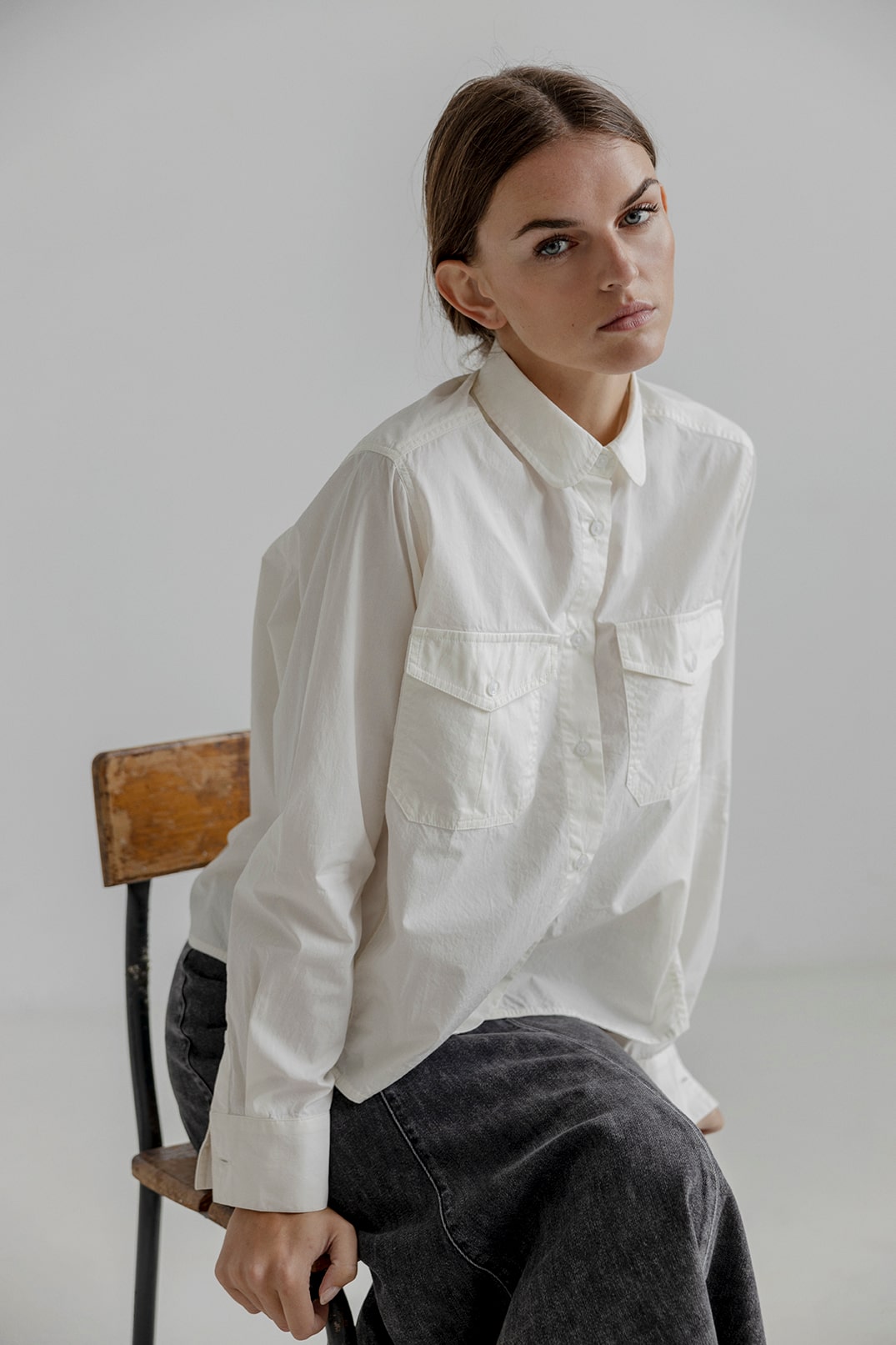 AJ117 Hedda Ladies Woven Shirt 101 White