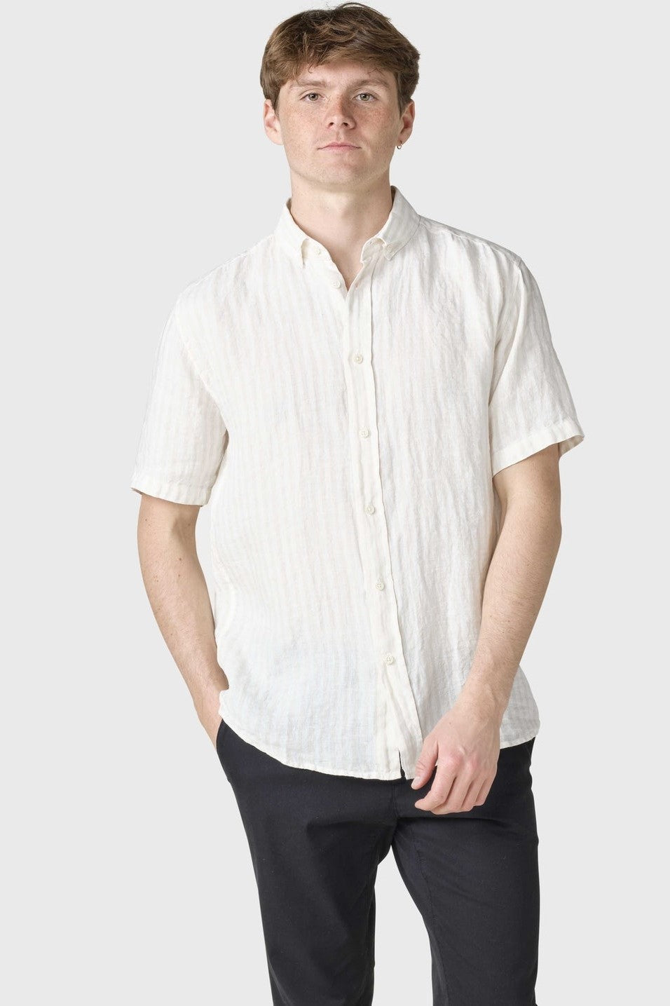 Klitmøller Collective M Dennis Short Striped Shirt Cream/Sand