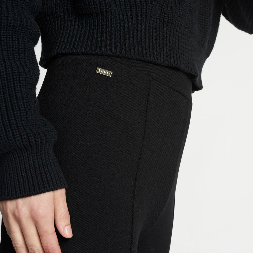 LUNE W Forrest Essential Flared Pants Black