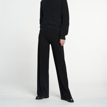 LUNE W Forrest Essential Flared Pants Black