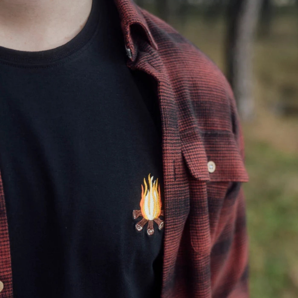 LAKOR M Mini Campfire T-Shirt Black