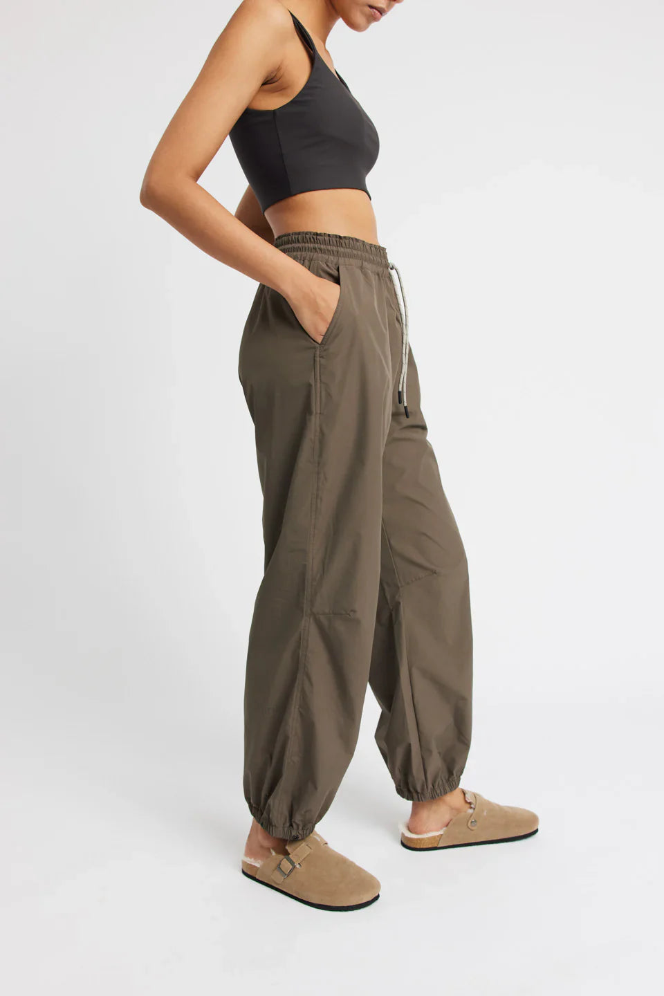 Rethinkit Track Loose Pants Palma 3053 Dark Brown