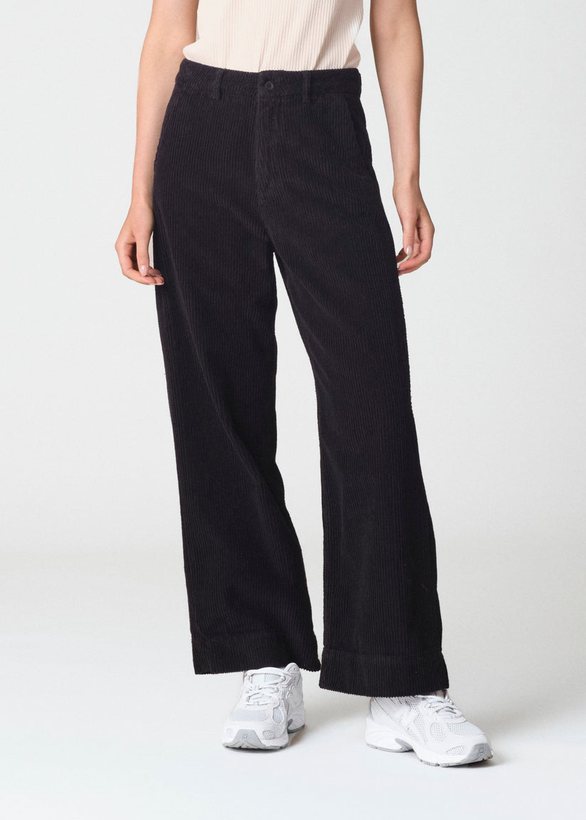 Klitmøller Collective W Lydia Jumbo Corduroy Pants Gots Black