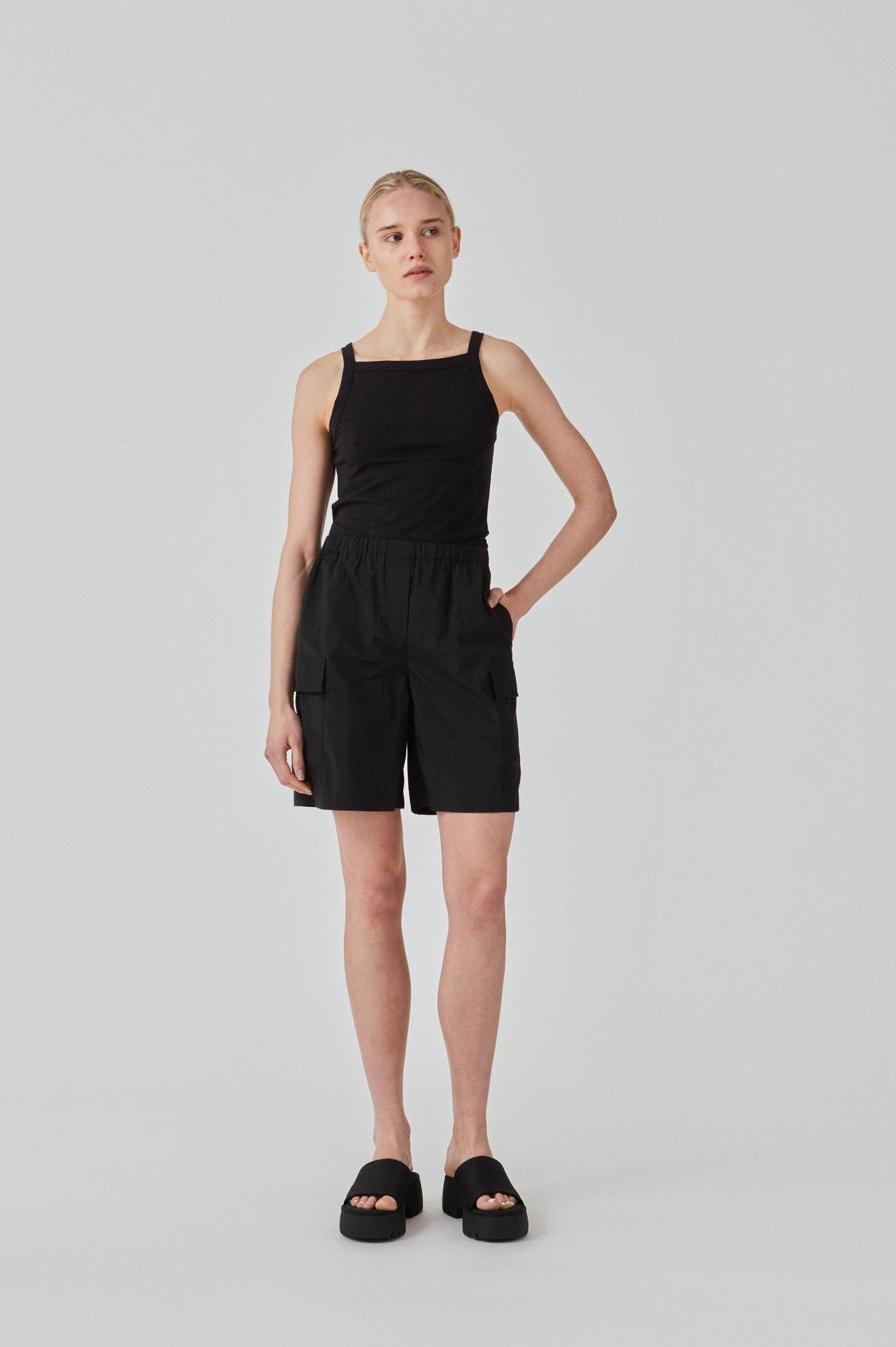 Modström DaeMD top Black