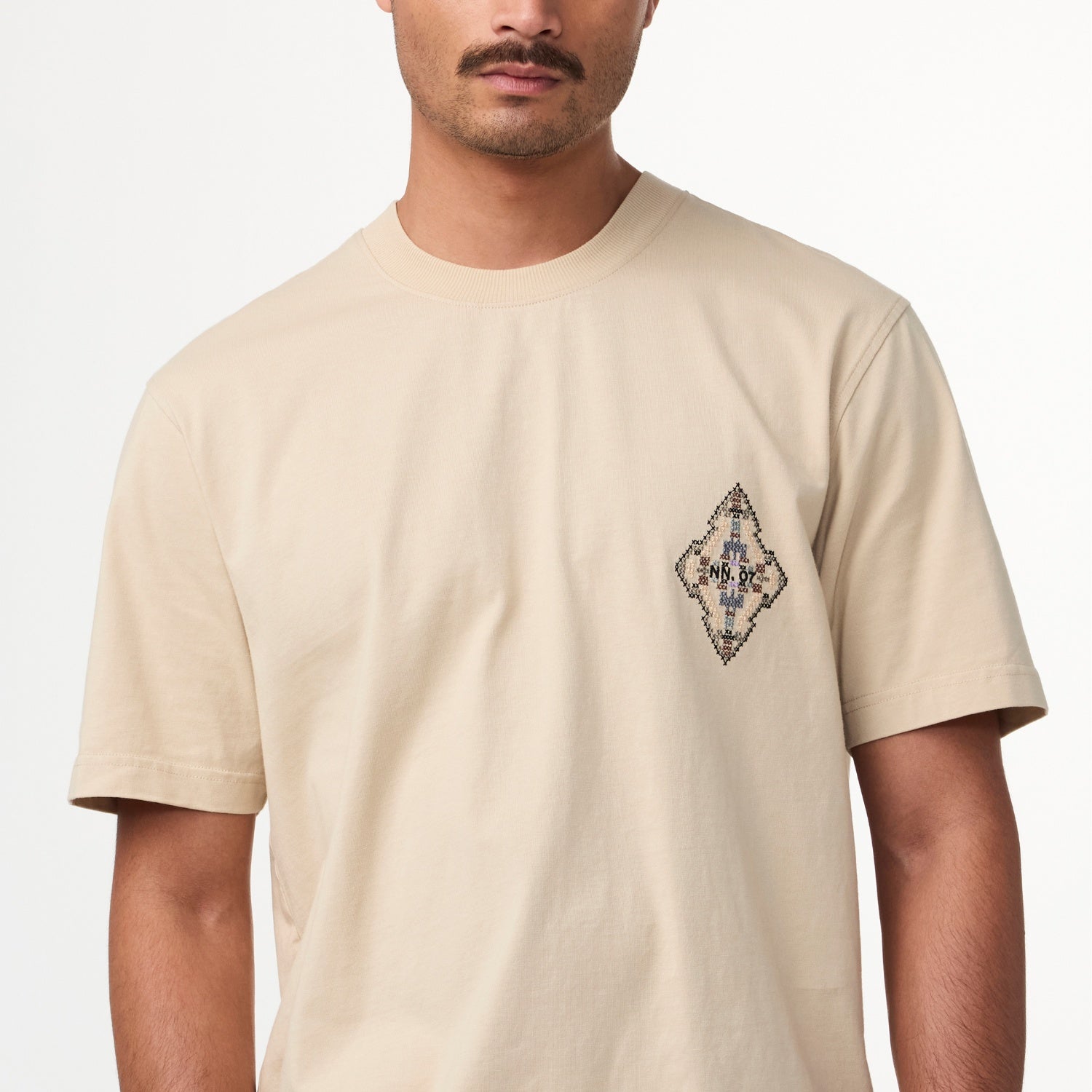 NN07 Adam EmbTee 3209 Ivory