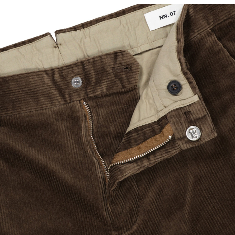 NN07 M Theo 1322 Bukser Brown