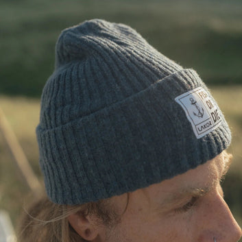 LAKOR U Fish or Die Beanie Navy