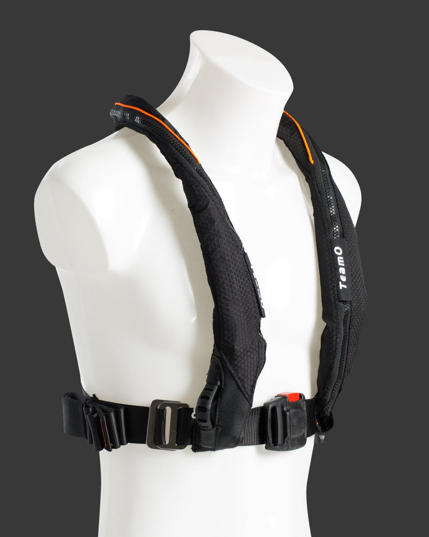 TeamO Micro 170N Automatisk Redningsvest sort m. orange trim