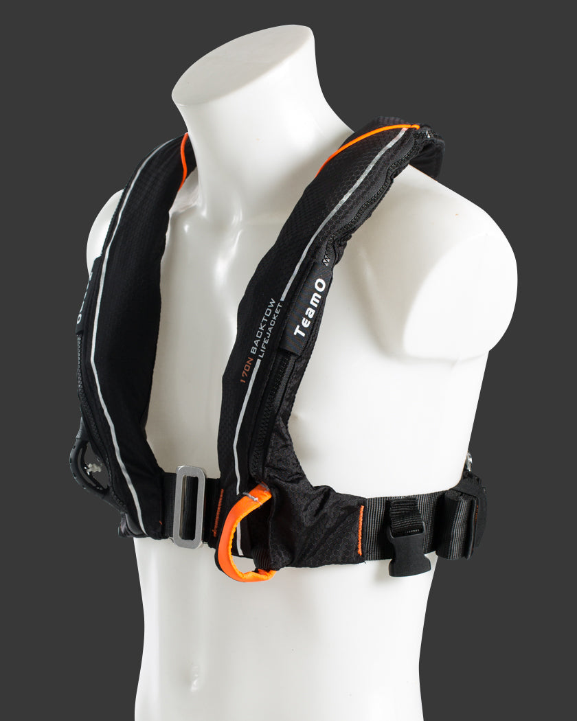 TeamO Coastal 170N BackTow Redningsvest sort m. orange trim