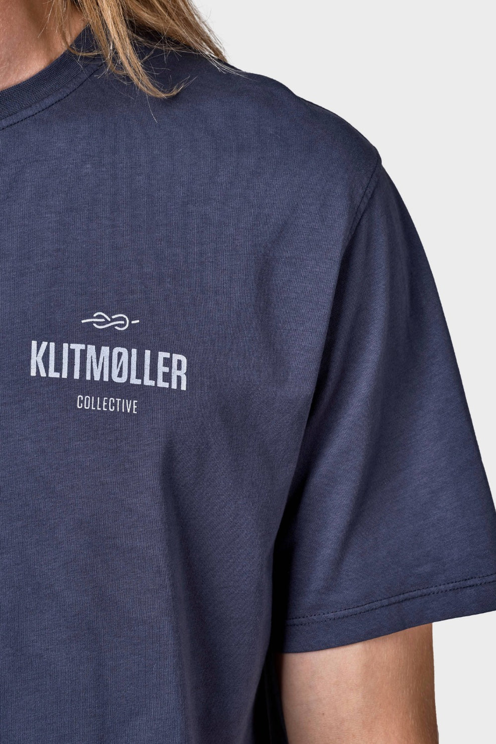 Klitmøller Collective M Mens Small Logo Tee Ocs Navy