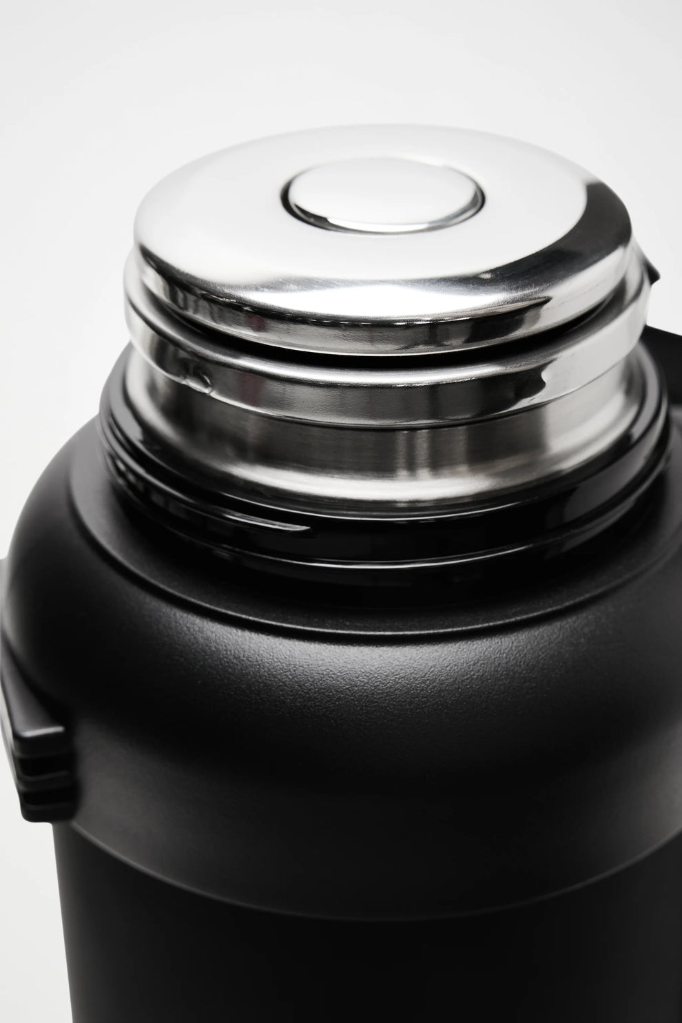 Rains Stainless Steel Tumble Vacuum Flask 1300 ml Black