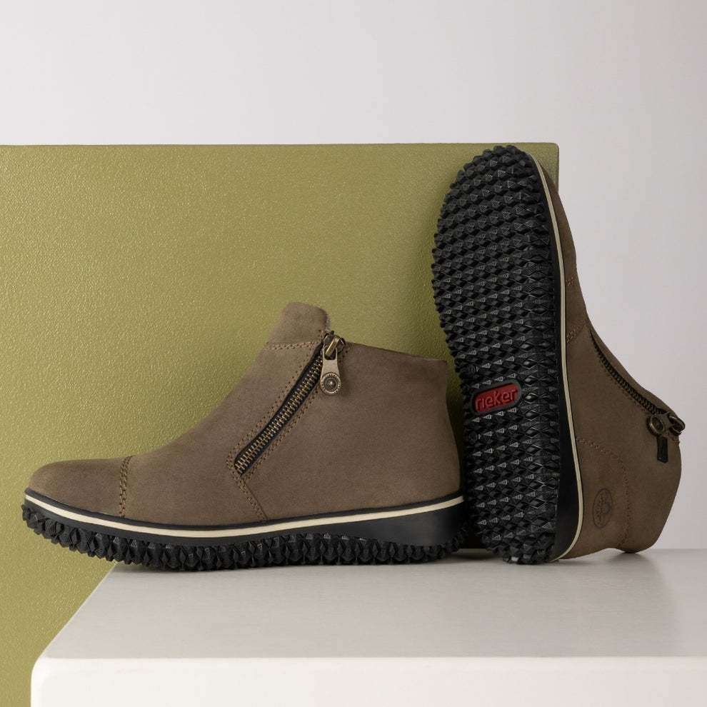 Rieker W Kort Støvle m Lynlåse Brown